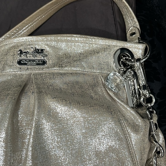 Coach - Picture 2 of 7